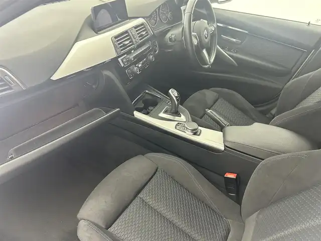 ＢＭＷ ３２０ｄ ツーリング Mスポーツ 宮城県 2017(平29)年 7.5万km パール 【DNクレーム無効】/禁煙車 /純正HDDナビ /ビルトインETC /・フルセグTV /・USB入力端子/・CD/・DVD再生機能/レーダークルーズコントロール /バックカメラ /前方ドライブレコーダー （VREC-DZ200）/純正ホイール /フロアマット /パワーシート（D＋N） /シートメモリー/スマートキー/プッシュスタート/MTモード付AT/LEDヘッドライト/フォグランプ/パドルシフト /左リアタイヤ　ブリジストン２０２３年製/右リアタイヤ　ブリジストン２０２４年製/フロントタイヤ　PZERO２０１９年製