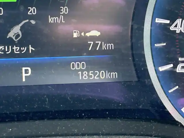 トヨタ クラウン ハイブリッド RS アドバンス 栃木県 2019(平31)年 1.9万km ホワイトパールクリスタルシャイン 衝突軽減システム/純正8型ナビ/フルセグ／CD DVD／Bluetooth/レーダークルーズコントロール/シートヒーター/バックカメラ/パワーシート/ヘッドアップディスプレイ/コーナーセンサー/社外17インチアルミホイール/ブラインドスポットモニター/LEDヘッドライト/パドルシフト/ステアリングヒーター/ドライブレコーダー/ETC2.0/ステアリングスイッチ/スマートキー/プッシュスタート