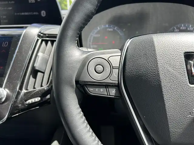 トヨタ クラウン ハイブリッド RS アドバンス 栃木県 2019(平31)年 1.9万km ホワイトパールクリスタルシャイン 衝突軽減システム/純正8型ナビ/フルセグ／CD DVD／Bluetooth/レーダークルーズコントロール/シートヒーター/バックカメラ/パワーシート/ヘッドアップディスプレイ/コーナーセンサー/社外17インチアルミホイール/ブラインドスポットモニター/LEDヘッドライト/パドルシフト/ステアリングヒーター/ドライブレコーダー/ETC2.0/ステアリングスイッチ/スマートキー/プッシュスタート