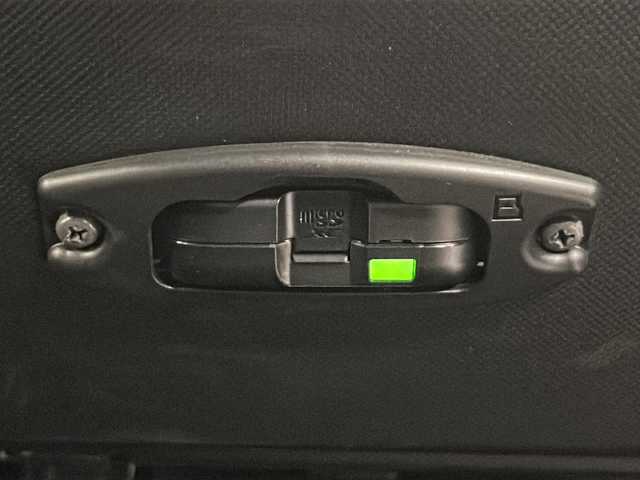 ダイハツ ロッキー プレミアム G 岐阜県 2023(令5)年 1.4万km ナチュラルベージュマイカM ４WD/寒冷地仕様/純正９型ディスプレイオーディオ/全方位モニター/AppleCarPlay/AndroidCarPlay/フルセグ視聴/ナビ連動ドライブレコーダー/スマートアシスト/レーダークルーズコントロール/車線逸脱防止/クリアランスソナー/ハーフレザーシート/前席シートヒーター/USBポート/HDMIポート/LEDヘッドライト/オートライト/電子パーキング/ブレーキホールド/プッシュスタート/スマートキー