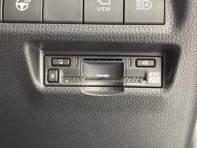 トヨタ ＲＡＶ４ ハイブリッド アドベンチャー 愛知県 2022(令4)年 7.8万km アッシュグレーメタリック/アーバンカーキ ワンオーナー/純正10.5型ディスプレイオーディオ（ナビ機能付）/・フルセグテレビ/・Bluetooth/・ミラキャスト/レーダークルーズコントロール/レーントレーシングアシスト/プリクラッシュセーフティ/ブラインドスポットモニター/ロードサインアシスト/電動パーキングブレーキ/ブレーキホールド/ETC2.0/AC100V1500Wコンセント/デジタルインナーミラー/オートライト/オートマチックハイビーム/パワーシート（D席・シートメモリー付）/前席シートヒーター/前席シートエアコン/ステアリングヒーター/ルーフレール/ウインカーミラー/LEDヘッドライト/プッシュスタート