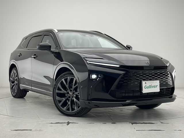 トヨタ クラウン エステート Z 沖縄県 2025(令7)年 0.1千km ブラック ディスプレイオーディオ　/(フルセグＴＶ　Ｂｌｕｅｔｏｏｔｈ　ＡＭ　ＦＭ)　/全方位カメラ　/ＥＴＣ　/パワーバックドア/パノラマルーフ/クルーズコントロール/デジタルインナーミラー/スマートキー/ＬＥＤヘッドライト/純正アルミホイール　/本革シート　/パワーシート　/シートヒーター　/エアシート/シートメモリー/ブラインドスポットモニター　/デジタルインナーミラー/ステアリングスイッチ　/ＨＵＤ/オートライト/オートマチックハイビーム/ホールドボタン/ＳＯＳボタン