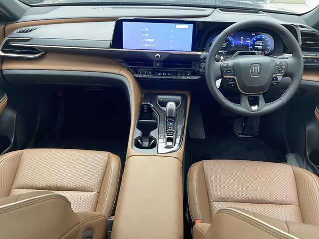 トヨタ クラウン エステート Z 沖縄県 2025(令7)年 0.1千km ブラック ディスプレイオーディオ　/(フルセグＴＶ　Ｂｌｕｅｔｏｏｔｈ　ＡＭ　ＦＭ)　/全方位カメラ　/ＥＴＣ　/パワーバックドア/パノラマルーフ/クルーズコントロール/デジタルインナーミラー/スマートキー/ＬＥＤヘッドライト/純正アルミホイール　/本革シート　/パワーシート　/シートヒーター　/エアシート/シートメモリー/ブラインドスポットモニター　/デジタルインナーミラー/ステアリングスイッチ　/ＨＵＤ/オートライト/オートマチックハイビーム/ホールドボタン/ＳＯＳボタン