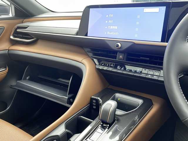 トヨタ クラウン エステート Z 沖縄県 2025(令7)年 0.1千km ブラック ディスプレイオーディオ　/(フルセグＴＶ　Ｂｌｕｅｔｏｏｔｈ　ＡＭ　ＦＭ)　/全方位カメラ　/ＥＴＣ　/パワーバックドア/パノラマルーフ/クルーズコントロール/デジタルインナーミラー/スマートキー/ＬＥＤヘッドライト/純正アルミホイール　/本革シート　/パワーシート　/シートヒーター　/エアシート/シートメモリー/ブラインドスポットモニター　/デジタルインナーミラー/ステアリングスイッチ　/ＨＵＤ/オートライト/オートマチックハイビーム/ホールドボタン/ＳＯＳボタン