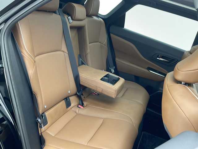 トヨタ クラウン エステート Z 沖縄県 2025(令7)年 0.1千km ブラック ディスプレイオーディオ　/(フルセグＴＶ　Ｂｌｕｅｔｏｏｔｈ　ＡＭ　ＦＭ)　/全方位カメラ　/ＥＴＣ　/パワーバックドア/パノラマルーフ/クルーズコントロール/デジタルインナーミラー/スマートキー/ＬＥＤヘッドライト/純正アルミホイール　/本革シート　/パワーシート　/シートヒーター　/エアシート/シートメモリー/ブラインドスポットモニター　/デジタルインナーミラー/ステアリングスイッチ　/ＨＵＤ/オートライト/オートマチックハイビーム/ホールドボタン/ＳＯＳボタン