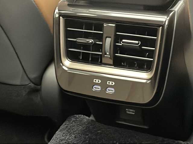 トヨタ クラウン エステート Z 沖縄県 2025(令7)年 0.1千km ブラック ディスプレイオーディオ　/(フルセグＴＶ　Ｂｌｕｅｔｏｏｔｈ　ＡＭ　ＦＭ)　/全方位カメラ　/ＥＴＣ　/パワーバックドア/パノラマルーフ/クルーズコントロール/デジタルインナーミラー/スマートキー/ＬＥＤヘッドライト/純正アルミホイール　/本革シート　/パワーシート　/シートヒーター　/エアシート/シートメモリー/ブラインドスポットモニター　/デジタルインナーミラー/ステアリングスイッチ　/ＨＵＤ/オートライト/オートマチックハイビーム/ホールドボタン/ＳＯＳボタン