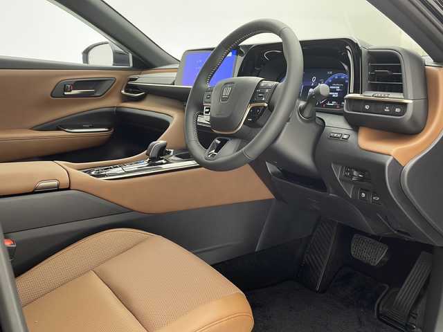 トヨタ クラウン エステート Z 沖縄県 2025(令7)年 0.1千km ブラック ディスプレイオーディオ　/(フルセグＴＶ　Ｂｌｕｅｔｏｏｔｈ　ＡＭ　ＦＭ)　/全方位カメラ　/ＥＴＣ　/パワーバックドア/パノラマルーフ/クルーズコントロール/デジタルインナーミラー/スマートキー/ＬＥＤヘッドライト/純正アルミホイール　/本革シート　/パワーシート　/シートヒーター　/エアシート/シートメモリー/ブラインドスポットモニター　/デジタルインナーミラー/ステアリングスイッチ　/ＨＵＤ/オートライト/オートマチックハイビーム/ホールドボタン/ＳＯＳボタン