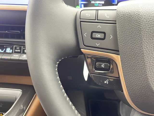 トヨタ クラウン エステート Z 沖縄県 2025(令7)年 0.1千km ブラック ディスプレイオーディオ　/(フルセグＴＶ　Ｂｌｕｅｔｏｏｔｈ　ＡＭ　ＦＭ)　/全方位カメラ　/ＥＴＣ　/パワーバックドア/パノラマルーフ/クルーズコントロール/デジタルインナーミラー/スマートキー/ＬＥＤヘッドライト/純正アルミホイール　/本革シート　/パワーシート　/シートヒーター　/エアシート/シートメモリー/ブラインドスポットモニター　/デジタルインナーミラー/ステアリングスイッチ　/ＨＵＤ/オートライト/オートマチックハイビーム/ホールドボタン/ＳＯＳボタン