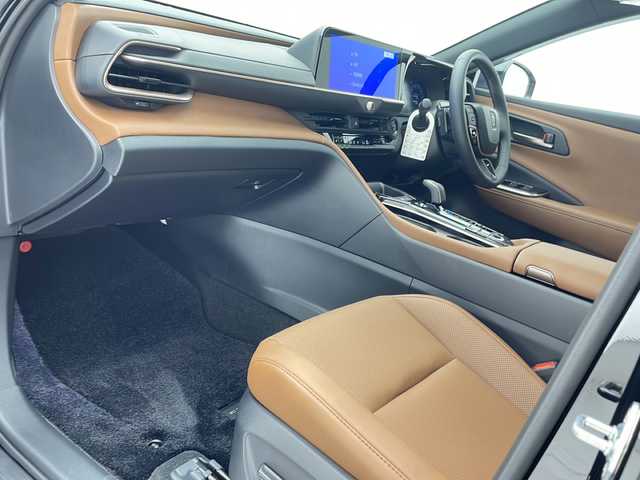 トヨタ クラウン エステート Z 沖縄県 2025(令7)年 0.1千km ブラック ディスプレイオーディオ　/(フルセグＴＶ　Ｂｌｕｅｔｏｏｔｈ　ＡＭ　ＦＭ)　/全方位カメラ　/ＥＴＣ　/パワーバックドア/パノラマルーフ/クルーズコントロール/デジタルインナーミラー/スマートキー/ＬＥＤヘッドライト/純正アルミホイール　/本革シート　/パワーシート　/シートヒーター　/エアシート/シートメモリー/ブラインドスポットモニター　/デジタルインナーミラー/ステアリングスイッチ　/ＨＵＤ/オートライト/オートマチックハイビーム/ホールドボタン/ＳＯＳボタン