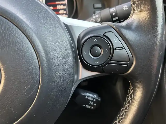 トヨタ ８６ GT リミテッド 三重県 2017(平29)年 4.9万km クリスタルホワイトパール 登録時走行距離48139km/TRDエアロF・S/TEIN車高調(ローダウン)/社外マフラー(ロッソモデロ)/社外18インチAW(レイズ)/社外テールランプ/♪純正SDナビ/ ・ワンセグ・BTオーディオ/ ・CD再生・SD/♪スマートキー/♪プッシュスタート/♪クルーズコントロール/♪ハーフレザーシート/♪前席シートヒーター /♪ドライブレコーダー/♪LEDヘッドライト/♪LEDフォグライト/♪オートライト/♪ヘッドライトレベライザー/♪革巻きステアリング/♪ステアリングスイッチ/♪フロアマット/♪スモークフィルム/♪電格ミラー/♪サイド/カーテンエアバック/純正テールランプ積み込み