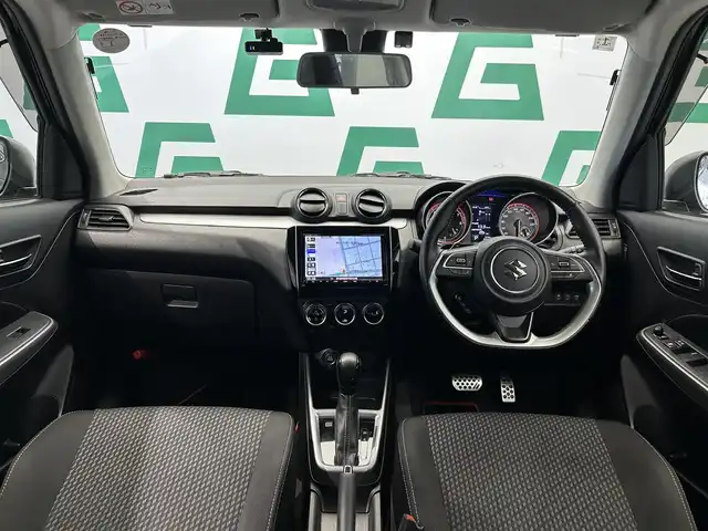 スズキ スイフト HYBRID RS 鹿児島県 2018(平30)年 8.6万km スーパーブラックパール セーフティパッケージ/デュアルセンサーブレーキ/アダプティブクルーズ/純正8インチSDナビ【CN-RZ83】/(AM.FM.Disc.フルセグTV.Bluetooth)/全方位カメラ/ETC/パドルシフト/運転席シートヒーター/ドライブレコーダー/プッシュスタート/スマートキー/オートライト(LEDヘッドライト)/柿本改マフラー/純正マフラー積込