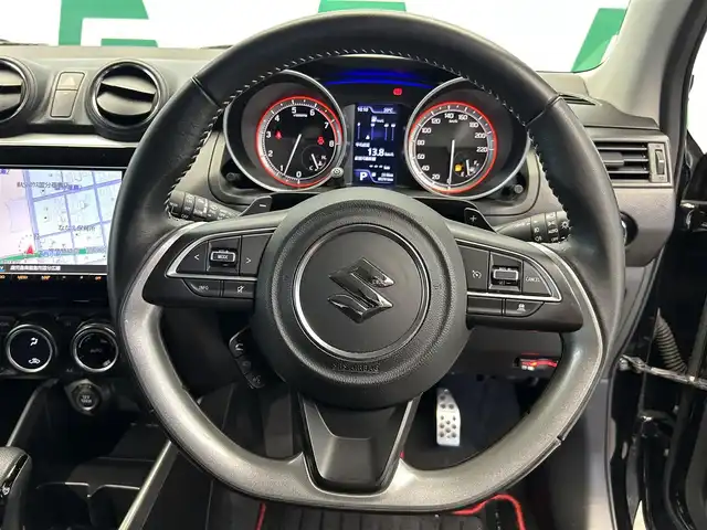 スズキ スイフト HYBRID RS 鹿児島県 2018(平30)年 8.6万km スーパーブラックパール セーフティパッケージ/デュアルセンサーブレーキ/アダプティブクルーズ/純正8インチSDナビ【CN-RZ83】/(AM.FM.Disc.フルセグTV.Bluetooth)/全方位カメラ/ETC/パドルシフト/運転席シートヒーター/ドライブレコーダー/プッシュスタート/スマートキー/オートライト(LEDヘッドライト)/柿本改マフラー/純正マフラー積込