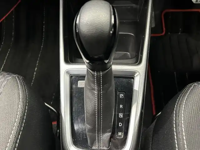 スズキ スイフト HYBRID RS 鹿児島県 2018(平30)年 8.6万km スーパーブラックパール セーフティパッケージ/デュアルセンサーブレーキ/アダプティブクルーズ/純正8インチSDナビ【CN-RZ83】/(AM.FM.Disc.フルセグTV.Bluetooth)/全方位カメラ/ETC/パドルシフト/運転席シートヒーター/ドライブレコーダー/プッシュスタート/スマートキー/オートライト(LEDヘッドライト)/柿本改マフラー/純正マフラー積込