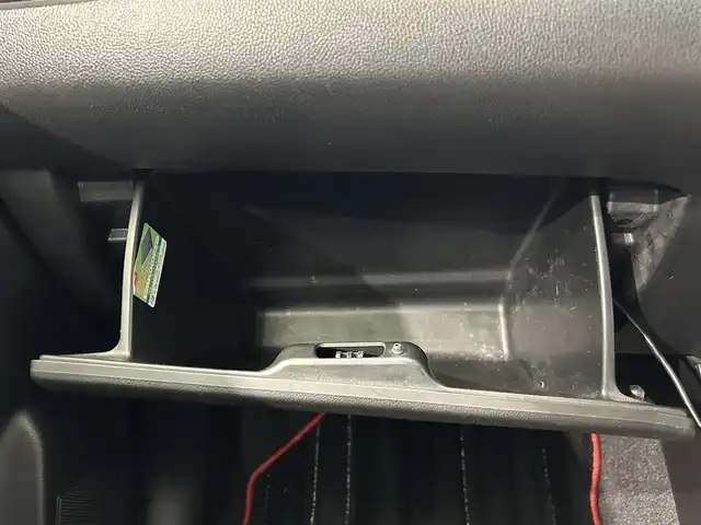 スズキ スイフト HYBRID RS 鹿児島県 2018(平30)年 8.6万km スーパーブラックパール セーフティパッケージ/デュアルセンサーブレーキ/アダプティブクルーズ/純正8インチSDナビ【CN-RZ83】/(AM.FM.Disc.フルセグTV.Bluetooth)/全方位カメラ/ETC/パドルシフト/運転席シートヒーター/ドライブレコーダー/プッシュスタート/スマートキー/オートライト(LEDヘッドライト)/柿本改マフラー/純正マフラー積込