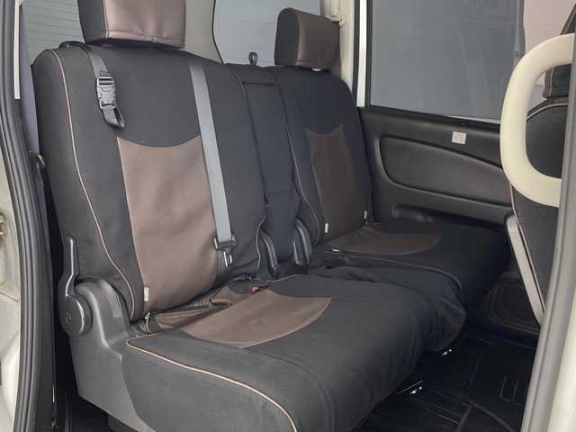 日産 セレナ HWS S HV Vセレ +SeftyⅡ 沖縄県 2016(平28)年 7.6万km ブリリアントホワイトパール 純正ナビ（MC315D-W）　/（フルセグＴＶ　ＣＤ　ＤＶＤ　Ｂｌｕｅｔｏｏｔｈ接続）　/アラウンドビューモニター　/ＥＴＣ　/両側パワースライドドア　/クルーズコントロール　/プッシュスタート　/コーナーセンサー　/純正フロアマット/純正アルミホイール/衝突被害軽減システム