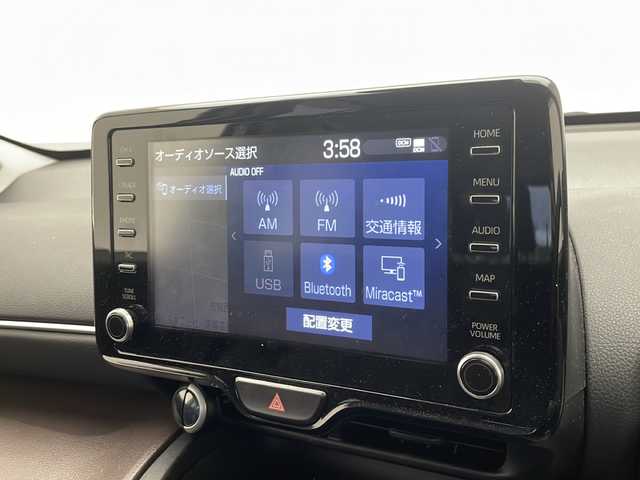 トヨタ ヤリスクロス Z 愛知県 2021(令3)年 5万km ホワイトパールクリスタルシャイン 衝突軽減システム/純正8型ディズプレイオーディオ　ナビ機能あり/レーダークルーズコントロール/シートヒーター/Bluetooth/バックカメラ/パワーシート/コーナーセンサー/純正アルミホイール/LEDヘッドライト/オートマチックハイビーム/ドライブレコーダー/ETC/ステアリングスイッチ/スマートキー/プッシュスタート