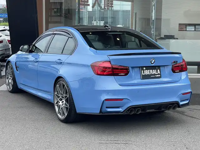 ＢＭＷ Ｍ３ セダン コンペティション 鹿児島県 2017(平29)年 4.5万km 青 禁煙車/純正ナビ/バックカメラ/前方ドライブレコーダー/3Ddesighカーボンリップスポイラー/コンペティションパッケージ/カーボンルーフ/カーボンミラーカバー/鍛造20インチホイール/ブラックキドニーグリル/サイドギル/LEDヘッドライト/パドルシフト/パワーシート/運転席メモリー付きシートヒーター/インテリジェントセーフティ/Mキャリパー