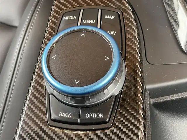 ＢＭＷ Ｍ３ セダン コンペティション 鹿児島県 2017(平29)年 4.5万km 青 禁煙車/純正ナビ/バックカメラ/前方ドライブレコーダー/3Ddesighカーボンリップスポイラー/コンペティションパッケージ/カーボンルーフ/カーボンミラーカバー/鍛造20インチホイール/ブラックキドニーグリル/サイドギル/LEDヘッドライト/パドルシフト/パワーシート/運転席メモリー付きシートヒーター/インテリジェントセーフティ/Mキャリパー