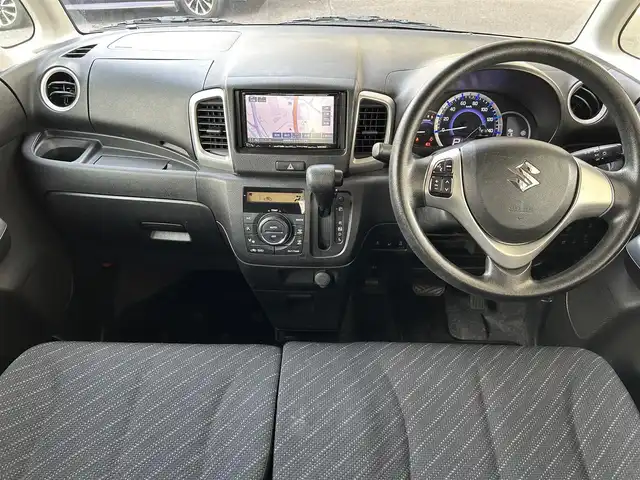 スズキ スペーシア X 長崎県 2017(平29)年 4.9万km ピュアホワイトP ワンオーナー/社外SDナビ(FM/AM/BT/ワンセグTV)/プッシュスタート/アイドリングストップ/ビルトインETC/片側パワースライドドア/D席シートヒーター/フロアマット/ドアバイザー/ABS/LDA/衝突軽減ブレーキ/ライトレベライザー/電動格納ミラー/スマートキー/スペアキー/取扱説明書/保証書