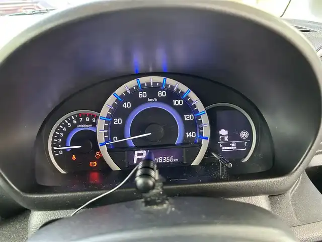 スズキ スペーシア X 長崎県 2017(平29)年 4.9万km ピュアホワイトP ワンオーナー/社外SDナビ(FM/AM/BT/ワンセグTV)/プッシュスタート/アイドリングストップ/ビルトインETC/片側パワースライドドア/D席シートヒーター/フロアマット/ドアバイザー/ABS/LDA/衝突軽減ブレーキ/ライトレベライザー/電動格納ミラー/スマートキー/スペアキー/取扱説明書/保証書