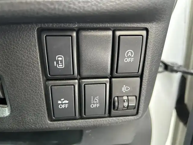 スズキ スペーシア X 長崎県 2017(平29)年 4.9万km ピュアホワイトP ワンオーナー/社外SDナビ(FM/AM/BT/ワンセグTV)/プッシュスタート/アイドリングストップ/ビルトインETC/片側パワースライドドア/D席シートヒーター/フロアマット/ドアバイザー/ABS/LDA/衝突軽減ブレーキ/ライトレベライザー/電動格納ミラー/スマートキー/スペアキー/取扱説明書/保証書