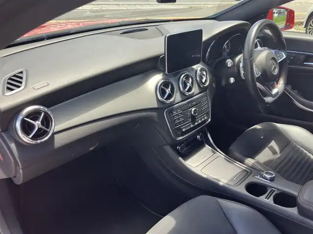 メルセデス・ベンツ ＣＬＡ１８０ AMGライン 広島県 2016(平28)年 4.3万km ジュピターレッド 純正HDDナビ・フルセグTV/バックカメラ/HIDオートライト/パドルシフト/パワーシート/シートヒーター/コーナーセンサー/スマートキー