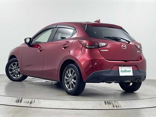 マツダ デミオ 13S ツーリング 埼玉県 2017(平29)年 2.2万km ソウルレッドクリスタルM 純正ナビ/(Bluetooth/CD/DVD/USB/AM/FM)/全方位カメラ/地デジフルセグ/前方ドライブレコーダー/ETC/ヘッドアップディスプレイ/車線逸脱警報/衝突軽減ブレーキ/クリアランスソナー/運転席・助手席シートヒーター/ドライブモードセレクト/アイドリングストップ/プッシュスタート/ステアリングリモコン/ウィンカー・電動格納ミラー/純正フロアマット/純正ドアバイザー/純正15インチアルミホイール