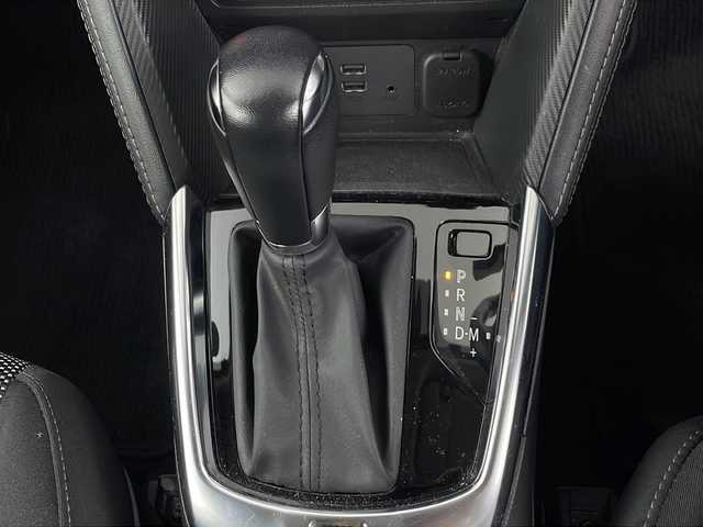 マツダ デミオ 13S ツーリング 埼玉県 2017(平29)年 2.2万km ソウルレッドクリスタルM 純正ナビ/(Bluetooth/CD/DVD/USB/AM/FM)/全方位カメラ/地デジフルセグ/前方ドライブレコーダー/ETC/ヘッドアップディスプレイ/車線逸脱警報/衝突軽減ブレーキ/クリアランスソナー/運転席・助手席シートヒーター/ドライブモードセレクト/アイドリングストップ/プッシュスタート/ステアリングリモコン/ウィンカー・電動格納ミラー/純正フロアマット/純正ドアバイザー/純正15インチアルミホイール
