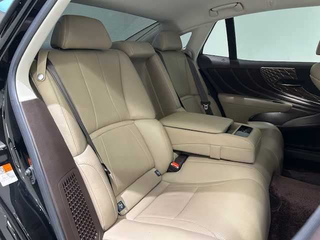 レクサス ＬＳ 500h Iパッケージ 宮城県 2018(平30)年 6.2万km ブラック Lexus Safety System＋/・プリクラッシュセーフティシステム（衝突回避支援または被害軽減）/・レーンディパーチャーアラート＆キーピングアシスト/・オートマチック＆アダプティブハイビームシステム/・レーダークルーズコントロール/ヘッドアップディスプレイ/純正12.3インチナビ/フルセグテレビ/純正ドライブレコーダー/三眼フルLEDヘッドライト/パワーバックドア/電子制御エアサス/シートヒーター/ベンチレーション/パワーシート/ステアリングヒーター/純正20インチアルミホイール/純正フロアマット/ETC/デジタルインナーミラー