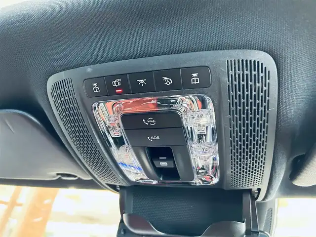 メルセデス・ベンツ ＣＬＡ２００ｄ AMGライン 大阪府 2019(令1)年 4.7万km デジタルホワイト レザーエクスクルーシブP/アドバンスドP/レーダーセーフティP/サンルーフ/HUD/ACC/赤黒革/メモリ付きパワーシート/シートヒーター/純正ナビ/ＴＶ/360度カメラ/純正18インチＡＷ/ＬＥＤヘッドライト/アンビエントライト/クリアランスソナー/ワイヤレス充電/ブラインドスポット