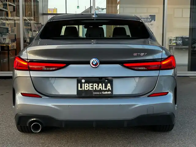 ＢＭＷ ２１８ｉ グランクーペ Mスポーツ 富山県 2022(令4)年 2.1万km グレーⅡ 純正HDDナビ/AM/FMラジオ/Bluetooth接続/AppleCarPlay/android　auto/MirrorLink/D/N席パワーシート/バックカメラ/コーナーセンサー/パーキングアシスト/衝突軽減装置/アイドリングストップ/ACC/ワイヤレス充電/ドライブレコーダー/アンビエントライト/純正18インチAW/ETC2.0/ETC