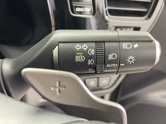 レクサス ＮＸ 350h バージョンL 鹿児島県 2023(令5)年 6.2万km ソニッククォーツ サンルーフ/純正ナビ付ディスプレイオーディオ/（Bluetooth/フルセグTV）/パノラミックビューモニター/マークレビンソンプレミアムサウンド/レザーシート/パワーシート/シートヒーター/メモリシート(D)/電動リアゲート/電動サイドブレーキ/オートホールド/ビルトインETC2.0/BSM/ビルドインETC/WCO/SPORT/EVモード/革巻きステアリング/ステアリングスイッチ/パドルシフト/Autoライト/前後ドライブレコーダー/三眼LEDヘッドライト/デジタルインナーミラー/フォグ/クリアランスソナー/シーケンシャルウィンカー/ヘッドアップディスプレイ/電動格納ミラー/ウィンカーミラー/スマートキー/スペアキー(2本)/プッシュスタートボタン/純正フロアマット/純正アルミホイール