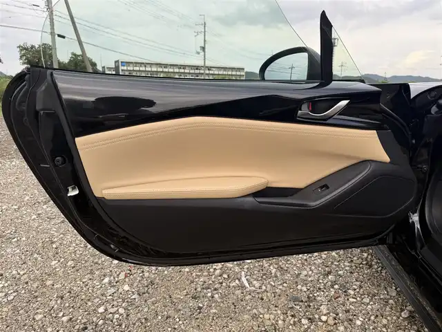 マツダ ロードスター S レザーパッケージ Vセレクション 兵庫県 2024(令6)年 0.2万km ジェットブラックマイカ 純正ナビ（SD欠）/バックカメラ/フルセグTV/BSM/オートハイビーム/パーキングセンサー/BOSEサウンドシステム/ベージュレザーシート/両前シートヒーター/ベージュ幌/純正16インチAW/LEDヘッドライト/AUTOライト/ETC