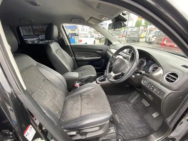 スズキ エスクード 1．4 ターボ 福岡県 2020(令2)年 4.3万km 黒 社外ナビ/フルセグ/バックカメラ/ETC/レーダークルーズ/ブラインドスポット/ハーフレザー/シートヒーター/パドルシフト/取説/保証書/スペアキー