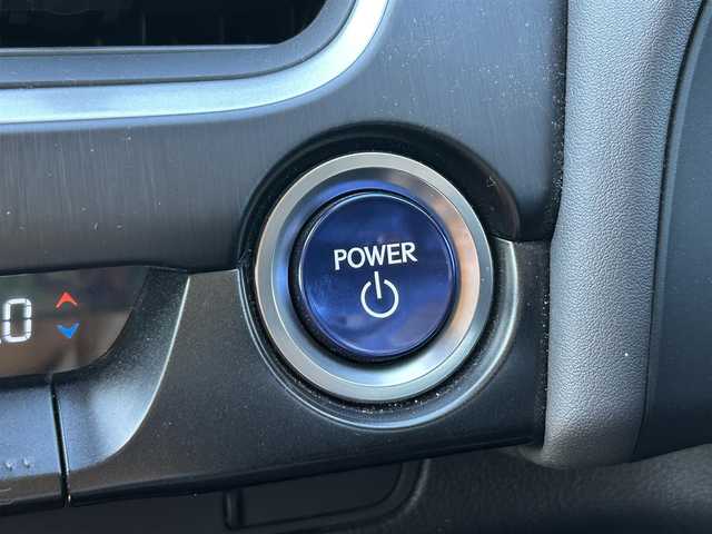レクサス ＵＸ 250h ブラウンエディション 熊本県 2020(令2)年 2.3万km アンバークリスタルシャイン サンルーフ/革シート/ワンオーナー/プッシュスタート/純正ナビ/（CD・DVD・フルセグTV・BTオーディオ・SD）/全方位カメラ/ビルトインETC/純正18インチAW/レーダークルーズ/前席パワーシート・右前席シートメモリー/前席シートヒーター/ステアリングヒーター/パワーバックドア/LEDヘッドライト/オートライト/フォグライト/前後コーナーセンサー/横滑り防止装置/ウィンカーミラー/純正フロアマット/純正ドアバイザー/新車保証書/取扱説明書/スマートスペアキー×1本/カード型キー×1本