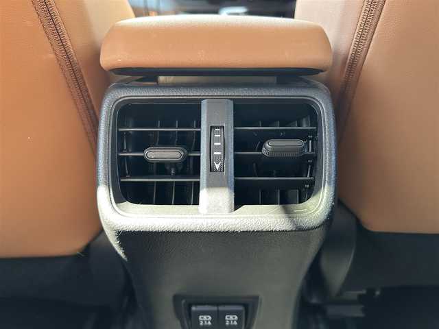 レクサス ＵＸ 250h ブラウンエディション 熊本県 2020(令2)年 2.3万km アンバークリスタルシャイン サンルーフ/革シート/ワンオーナー/プッシュスタート/純正ナビ/（CD・DVD・フルセグTV・BTオーディオ・SD）/全方位カメラ/ビルトインETC/純正18インチAW/レーダークルーズ/前席パワーシート・右前席シートメモリー/前席シートヒーター/ステアリングヒーター/パワーバックドア/LEDヘッドライト/オートライト/フォグライト/前後コーナーセンサー/横滑り防止装置/ウィンカーミラー/純正フロアマット/純正ドアバイザー/新車保証書/取扱説明書/スマートスペアキー×1本/カード型キー×1本