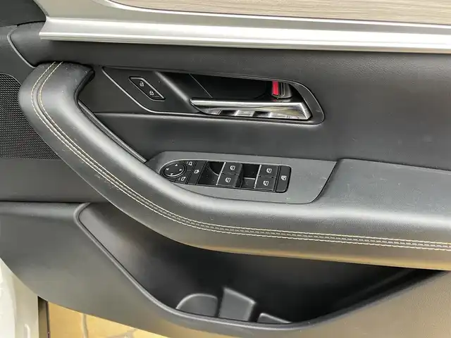 マツダ ＣＸ－６０ 25S Lパッケージ 宮崎県 2023(令5)年 3.9万km ロジウムホワイトプレミアムメタリック 純正SDナビ/BOSEプレミアムサウンド/フルセグTV/全方位カメラ/パドルシフト/追従クルーズコントロール/前席シートヒーター/前席パワーシート/D席メモリーシート/電動チルトステア/ステアリングヒーター/TCS/i-stop/コーナーセンサー/CTS/車間制御/標識連動車速/純正フロアマット/ドアバイザー/標識認識システム/BSM/車線逸脱警報/ディスタンススピードアラート/LKA/スマートブレーキサポート/前後誤発信抑制制御/ロードキープアシスト/側方危険回避アシスト/ドライバー異常時対応システム/前後ドライブレコーダー