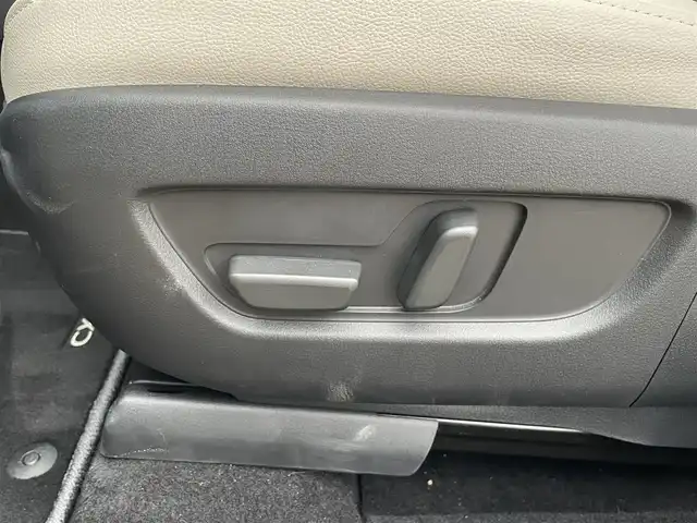 マツダ ＣＸ－６０ 25S Lパッケージ 宮崎県 2023(令5)年 3.9万km ロジウムホワイトプレミアムメタリック 純正SDナビ/BOSEプレミアムサウンド/フルセグTV/全方位カメラ/パドルシフト/追従クルーズコントロール/前席シートヒーター/前席パワーシート/D席メモリーシート/電動チルトステア/ステアリングヒーター/TCS/i-stop/コーナーセンサー/CTS/車間制御/標識連動車速/純正フロアマット/ドアバイザー/標識認識システム/BSM/車線逸脱警報/ディスタンススピードアラート/LKA/スマートブレーキサポート/前後誤発信抑制制御/ロードキープアシスト/側方危険回避アシスト/ドライバー異常時対応システム/前後ドライブレコーダー