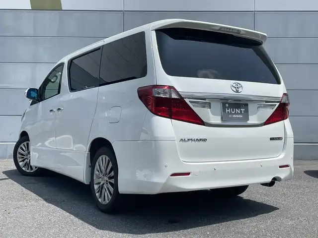 トヨタ アルファード 240S タイプゴールドⅡ 千葉県 2014(平26)年 8.8万km ホワイトパールクリスタルシャイン アルパインビックXナビゲーション /【型式：EX009V】/ラジオ/CD/DVD/Bluetooth/フルセグTV　/アルパイン後席フリップダウンモニター　/両側パワースライドドア /ハーフレザー /ETC　/電動リアゲート　/クルーズコントロール　/スマートキー　/オートライト/キセノンヘッドライト/純正アルミホイール