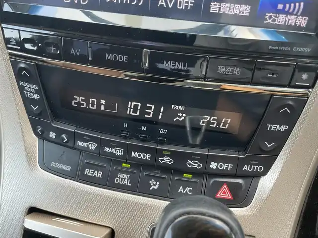 トヨタ アルファード 240S タイプゴールドⅡ 千葉県 2014(平26)年 8.8万km ホワイトパールクリスタルシャイン アルパインビックXナビゲーション /【型式：EX009V】/ラジオ/CD/DVD/Bluetooth/フルセグTV　/アルパイン後席フリップダウンモニター　/両側パワースライドドア /ハーフレザー /ETC　/電動リアゲート　/クルーズコントロール　/スマートキー　/オートライト/キセノンヘッドライト/純正アルミホイール