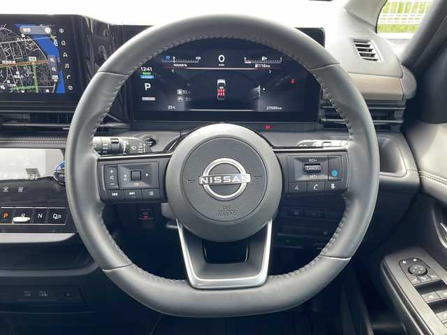 日産 セレナ e－パワー ハイウェイスター V 兵庫県 2023(令5)年 2.8万km ダイヤモンドブラック ワンオーナー/保証書・取説・有/純正メモリーナビ・フルセグ・BT・FM・AM・HDMI/バックカメラ/全周囲カメラ/ETC2.0/プロパイロット/追尾機能付きクルーズコントロール/車線逸脱防止支援システム/衝突被害軽減ブレーキ/クリアランスソナー/踏み間違え防止システム/パーキングブレーキサポート/ロードサインアシスト/ブラインドスポットミラー/両側パワースライドドア/ワイヤレス充電器/電動パーキングブレーキ/ブレーキホールド/革調シートカバー/プッシュスタート/スマートキー×2/純正フロアマット/純正アルミホイール/純正フロントスポイラー