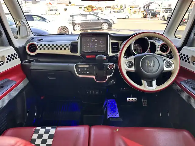 ホンダ Ｎ ＢＯＸ スラッシュ G ターボLインテリアカラーパッケージ 宮城県 2017(平29)年 9.1万km クリスタルブラックパール ホワイトルーフ/社外８型SDナビ/【CD・DVD・SD・BT・フルセグTV】/バックカメラ/合皮シート/シートヒーター/純正エンジンスターター/社外ドライブレコーダー/クルーズコントロール/社外フットイルミネーション/パドルシフト/社外ツィーター/横滑り防止装置/オートライト/LEDヘッドライト/フォグライト/スマートキーX2/ETC