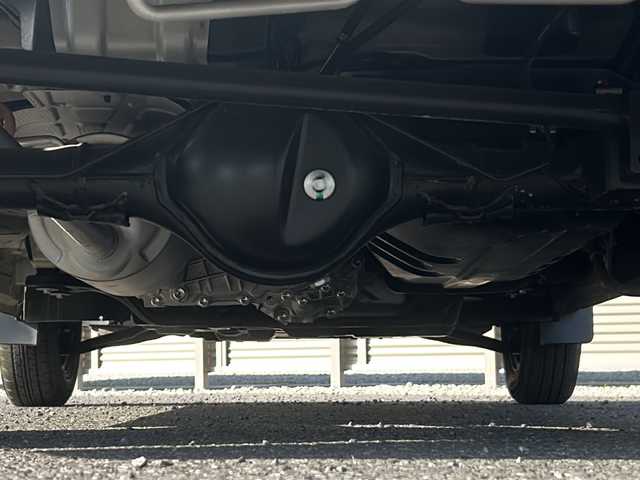 スズキ エブリイ PC 千葉県 2023(令5)年 1.5万km シルキーシルバーメタリック 4WD/社外ナビ/CD/DVD/Bluetooth/フルセグTV/バックカメラ/ETC/ドライブレコーダー/衝突被害軽減ブレーキ/オートハイビーム/リモコンキー/スペアキー(板)/純正フロアマット