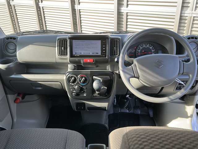 スズキ エブリイ PC 千葉県 2023(令5)年 1.5万km シルキーシルバーメタリック 4WD/社外ナビ/CD/DVD/Bluetooth/フルセグTV/バックカメラ/ETC/ドライブレコーダー/衝突被害軽減ブレーキ/オートハイビーム/リモコンキー/スペアキー(板)/純正フロアマット