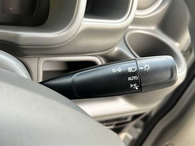 スズキ エブリイ PC 千葉県 2023(令5)年 1.5万km シルキーシルバーメタリック 4WD/社外ナビ/CD/DVD/Bluetooth/フルセグTV/バックカメラ/ETC/ドライブレコーダー/衝突被害軽減ブレーキ/オートハイビーム/リモコンキー/スペアキー(板)/純正フロアマット