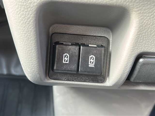 スズキ エブリイ PC 千葉県 2023(令5)年 1.5万km シルキーシルバーメタリック 4WD/社外ナビ/CD/DVD/Bluetooth/フルセグTV/バックカメラ/ETC/ドライブレコーダー/衝突被害軽減ブレーキ/オートハイビーム/リモコンキー/スペアキー(板)/純正フロアマット