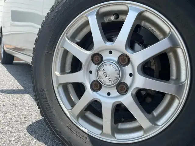 ダイハツ ミラ イース L SA 滋賀県 2015(平27)年 5.7万km パールホワイトⅢ ガソリン/2WD(FF)/CVT/純正カーオーディオ/(FM/AM/CD/AUX)/前ドライブレコーダー/積込夏タイヤ(キャップホイール付き)/プリクラッシュブレーキアシスト	/踏み間違い防止アシスト	/ハロゲンライト/ヘッドライトライトレベリング/マニュアルエアコン/リモコンキー/社外フロアマット/ドアバイザー/社外スマホホルダー/パワーウィンドウ/パワーステアリング