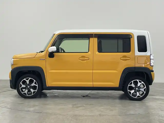 スズキ ハスラー HYBRID X 群馬県 2022(令4)年 2.6万km アクティブイエロー/ホワイト2トーンルーフ ナビ　バックカメラ　シートヒーター　ＥＴＣ　革巻きステアリング　ステアリングスイッチ　ＬＥＤライト　オートマチックハイビーム　衝突被害軽減ブレーキ　レーンアシスト　スマートキー　プッシュスタート　禁煙