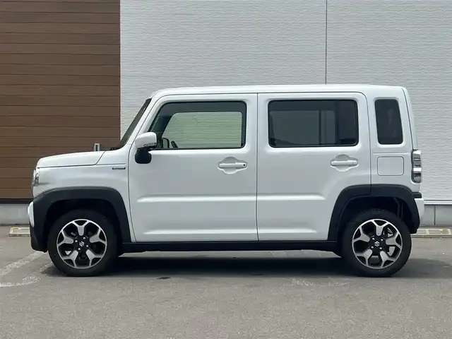 スズキ ハスラー HYBRID X 秋田県 2020(令2)年 3.3万km ピュアホワイトP ４WD/LEDヘッドライト/衝突軽減システム/純正アルミ/スマートキー/アイドリングストップ/プッシュスタート/レーンキープアシスト/コーナーセンサー/ダウンヒルアシストコントロール/ステアリングスイッチ/ETC/純正フロアマット/純正ドアバイザー/オートライト/オートエアコン/パワーステアリング/パワーウィンドウ/横滑り防止/盗難防止装置/電動格納ウィンカーミラー/保証書/取扱説明書/記録簿