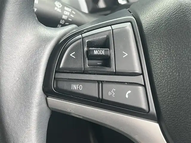 スズキ ハスラー HYBRID X 秋田県 2020(令2)年 3.3万km ピュアホワイトP ４WD/LEDヘッドライト/衝突軽減システム/純正アルミ/スマートキー/アイドリングストップ/プッシュスタート/レーンキープアシスト/コーナーセンサー/ダウンヒルアシストコントロール/ステアリングスイッチ/ETC/純正フロアマット/純正ドアバイザー/オートライト/オートエアコン/パワーステアリング/パワーウィンドウ/横滑り防止/盗難防止装置/電動格納ウィンカーミラー/保証書/取扱説明書/記録簿